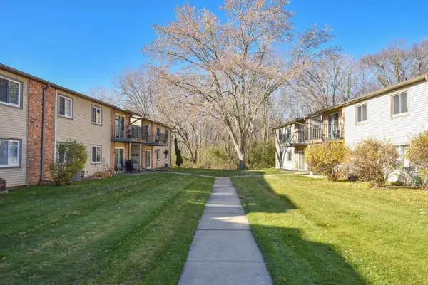 W170N11583 Armada DRIVE ##16, Germantown, WI 53022