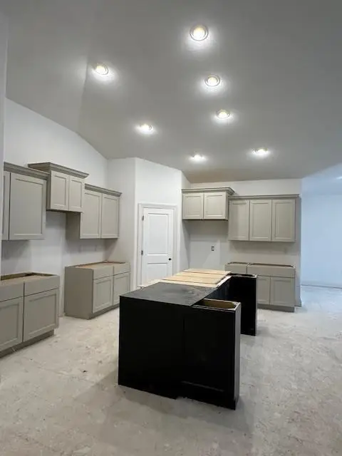 N59W25898 Amberwood COURT, Waukesha, WI 53189 - Image #2