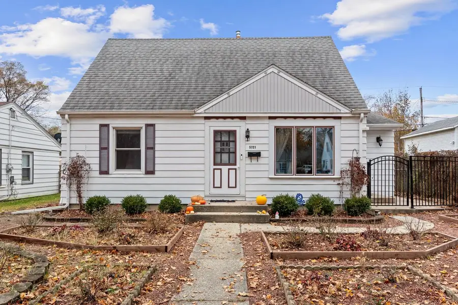 5721 N 58th STREET, Milwaukee, WI 53218 - #2