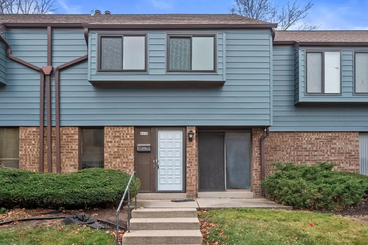 8628 N Servite DRIVE, Milwaukee, WI 53223 - Image #1