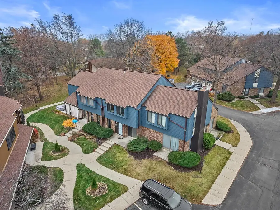 8628 N Servite DRIVE, Milwaukee, WI 53223 - Image #2