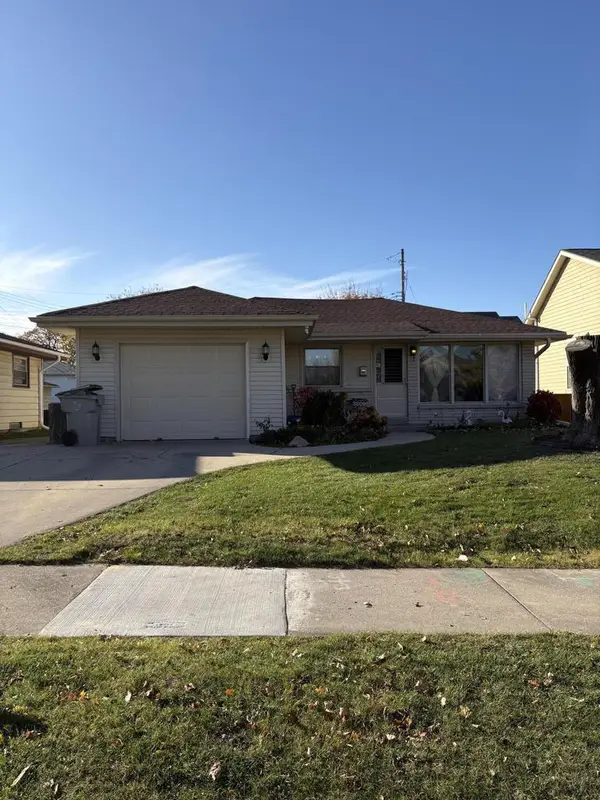 3209 S 85th STREET, Milwaukee, WI 53227