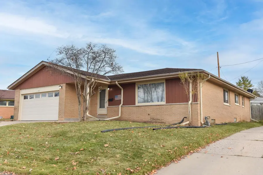 8115 W Acacia STREET, Milwaukee, WI 53223 - Image #2