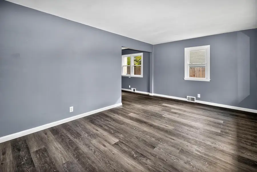 2220 W Neil PLACE, Milwaukee, WI 53209 - Image #3