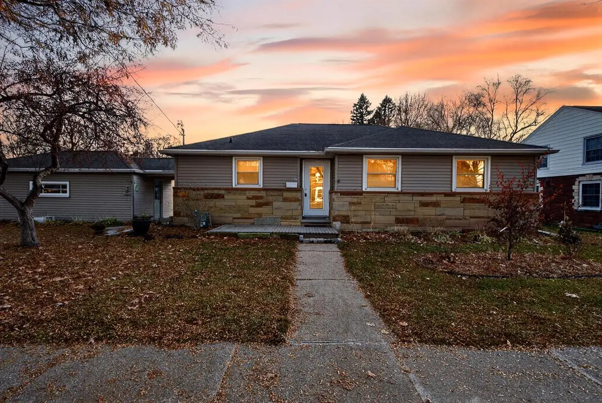 617 W Seymour STREET, Appleton, WI 54915 - Image #1