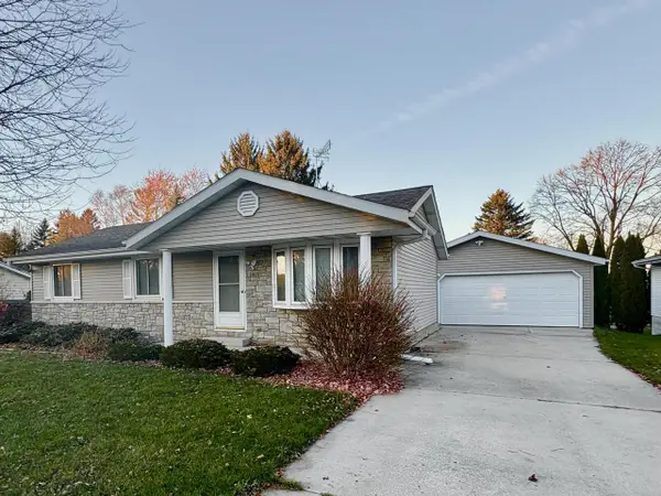1420 Sunset Ridge DRIVE W, West Bend, WI 53090