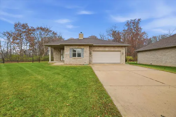 528 Grey Fox RUN, Watertown, WI 53094