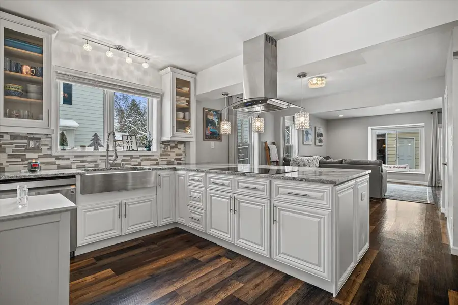 W163N8459 Arthur AVENUE, Menomonee Falls, WI 53051 - Image #2