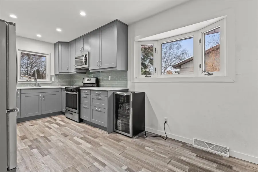 5325 W Allerton AVENUE, Milwaukee, WI 53220 - Image #3