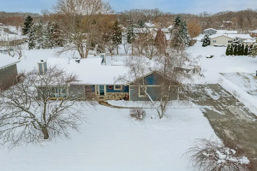 25326 W Loomis ROAD, Waterford, WI 53185 - Image #2