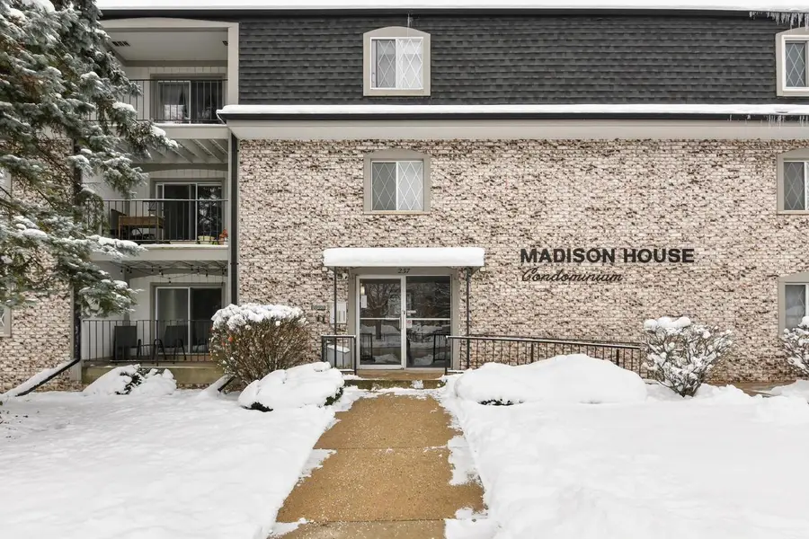 237 Madison STREET #56, Waukesha, WI 53188 - Image #3