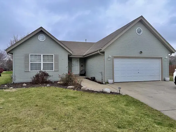 3010 W Kimberly AVENUE, Greenfield, WI 53221