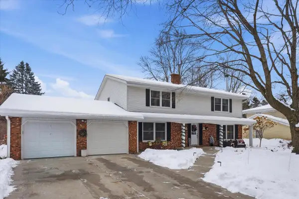 N67W6928 Cleveland STREET #2, Cedarburg, WI 53012