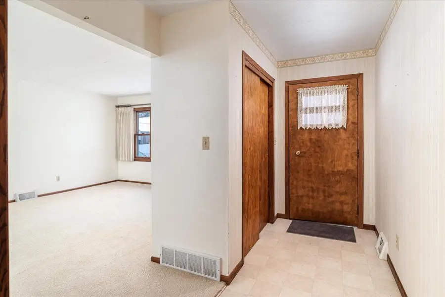 427 E Oak STREET, Viroqua, WI 54665 - Image #3