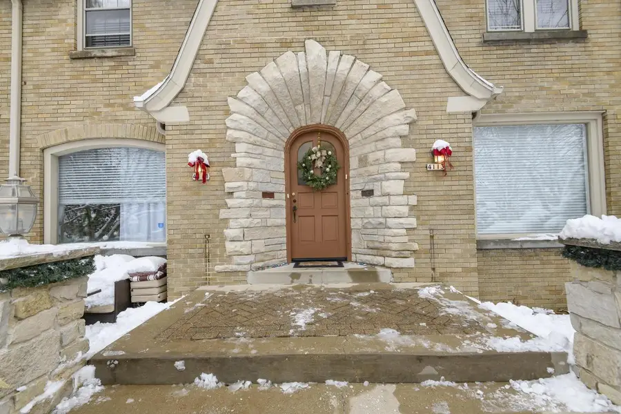 4111 N Woodburn STREET #4113, Shorewood, WI 53211 - Image #3