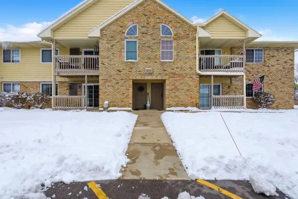 4821 Easy STREET #Unit 5, Hartland, WI 53029