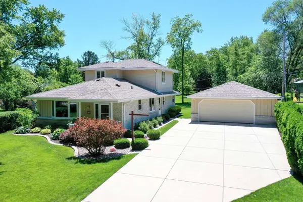 4111 W Grange AVENUE, Greenfield, WI 53221