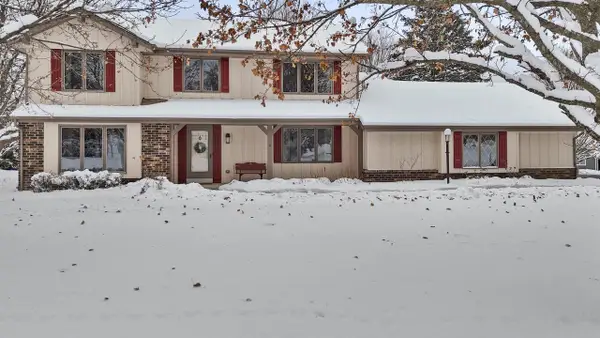 S14W31855 High Meadow LANE, Delafield, WI 53018