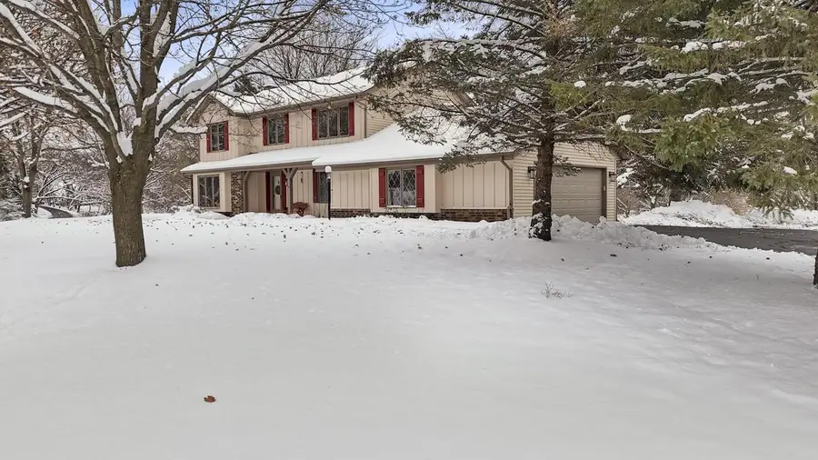 S14W31855 High Meadow LANE, Delafield, WI 53018 - Image #3