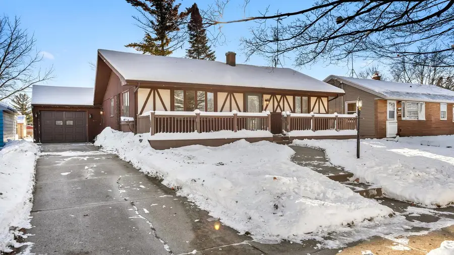 517 Richmond AVENUE, Sheboygan Falls, WI 53085 - Image #2