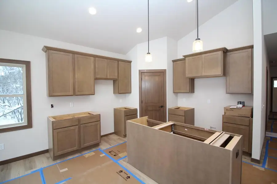 522 Calvin LANE, Racine, WI 53406 - Image #3