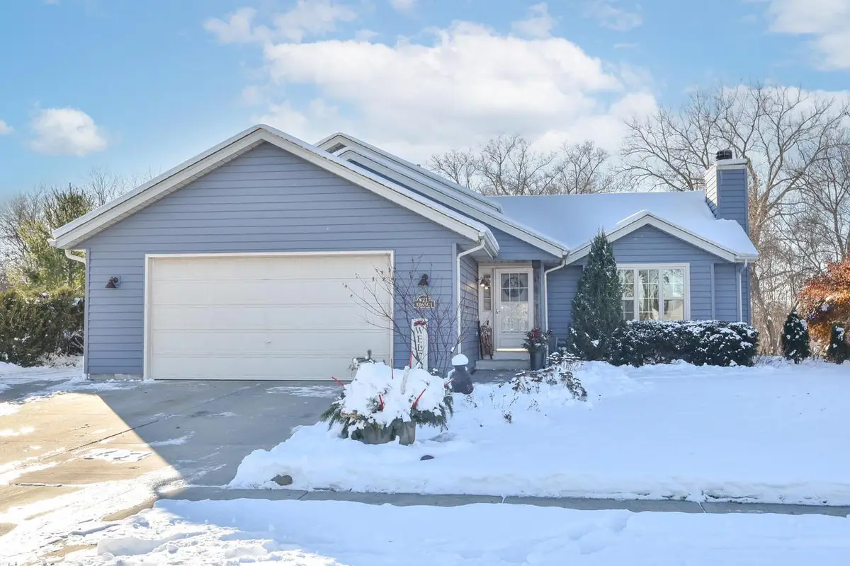W213N16501 Glen Brooke DRIVE, Jackson, WI 53037 - Image #1