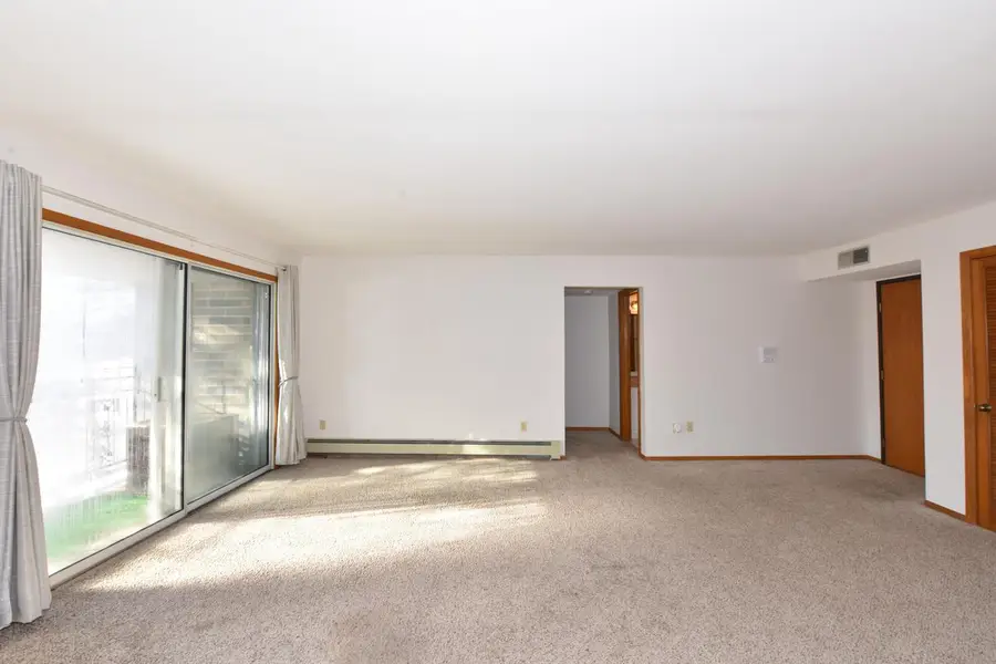 1730 W Green Tree ROAD #310, Glendale, WI 53209 - Image #2
