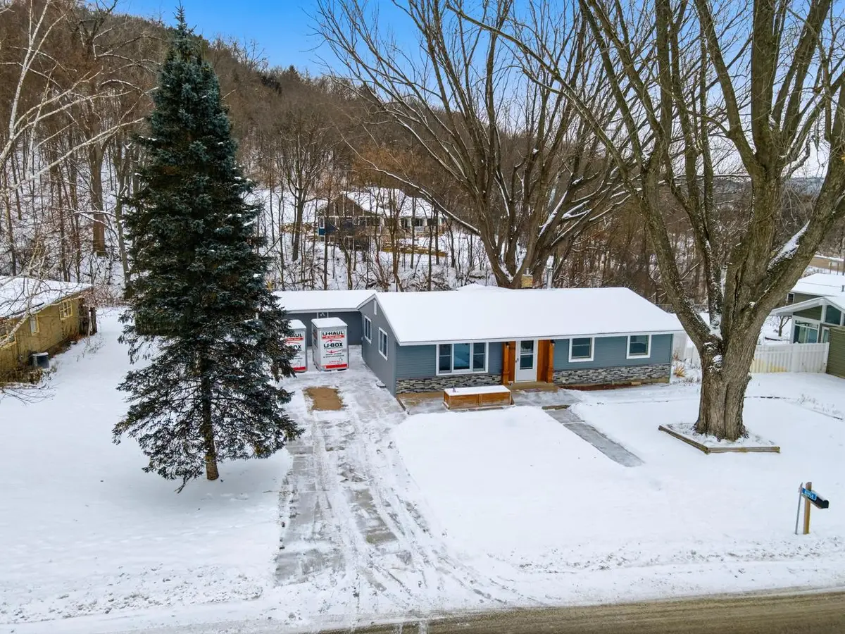 N1914 Wedgewood DRIVE, La Crosse, WI 54601 - Image #1