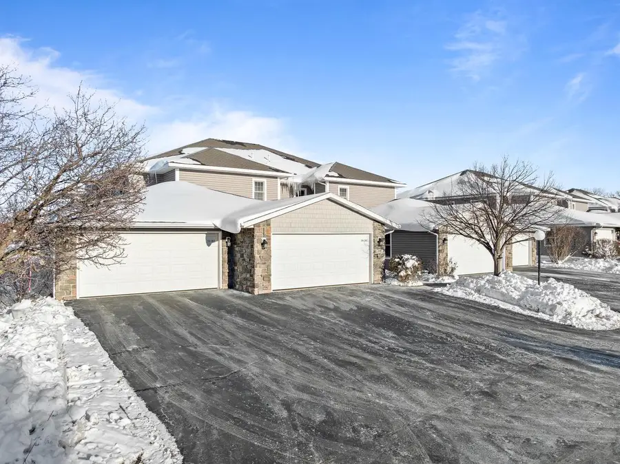 208 Potter ROAD #202, Elkhorn, WI 53121 - Image #2