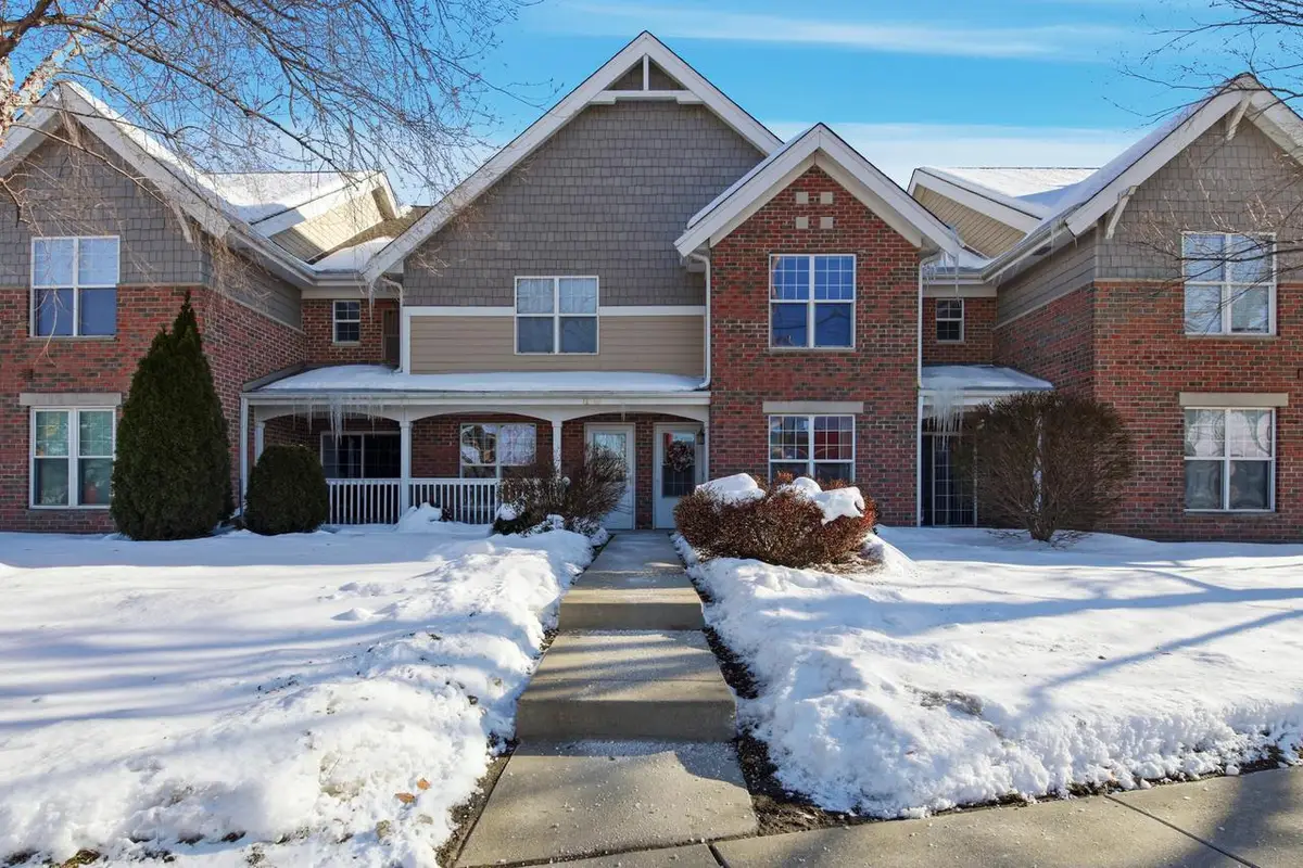 221 N Chicago AVENUE #3, South Milwaukee, WI 53172 - Image #1