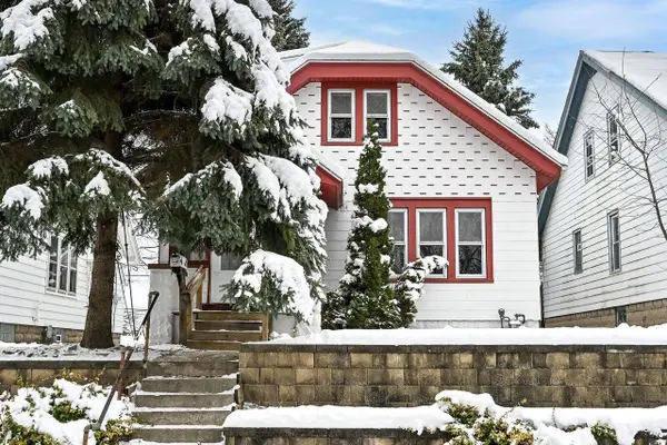 2824 S Lenox STREET, Milwaukee, WI 53207