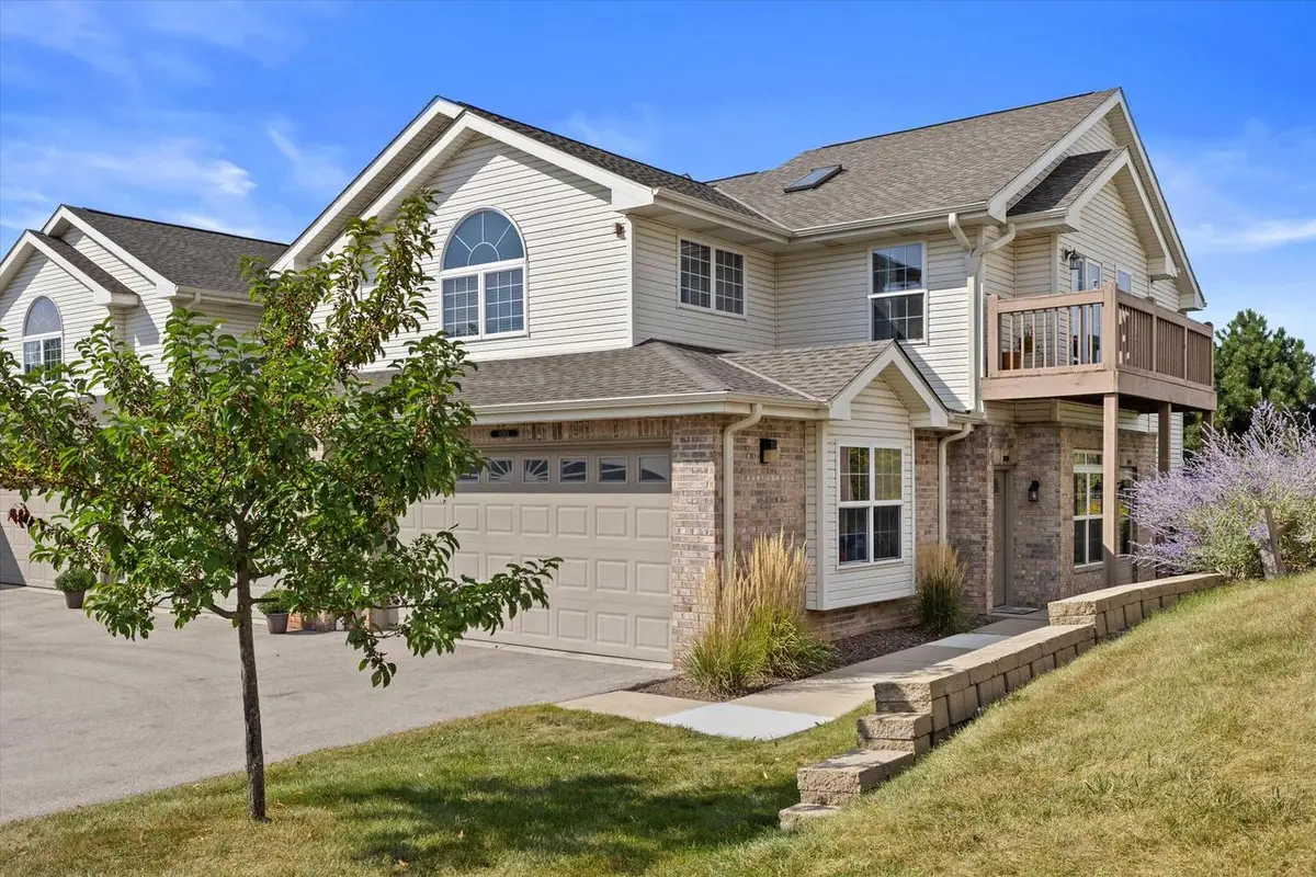 9285 S 51st STREET, Franklin, WI 53132 - Image #1