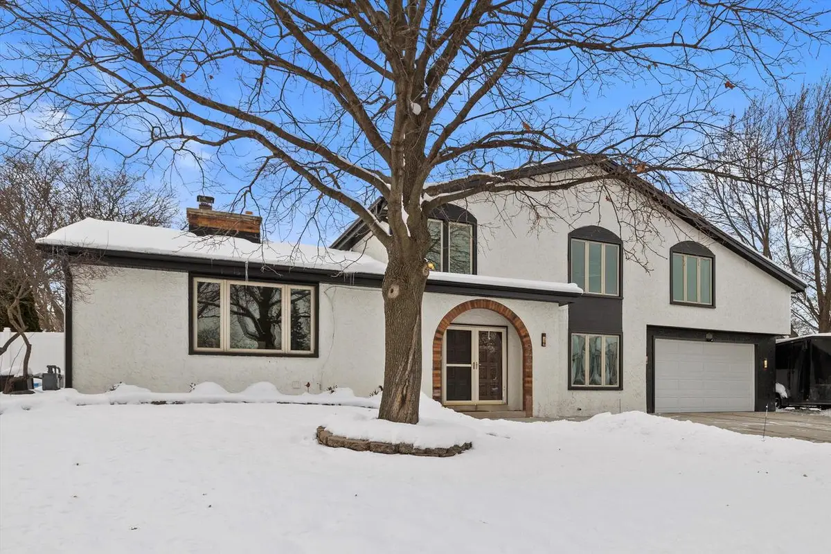 8100 W Imperial DRIVE, Franklin, WI 53132 - #1