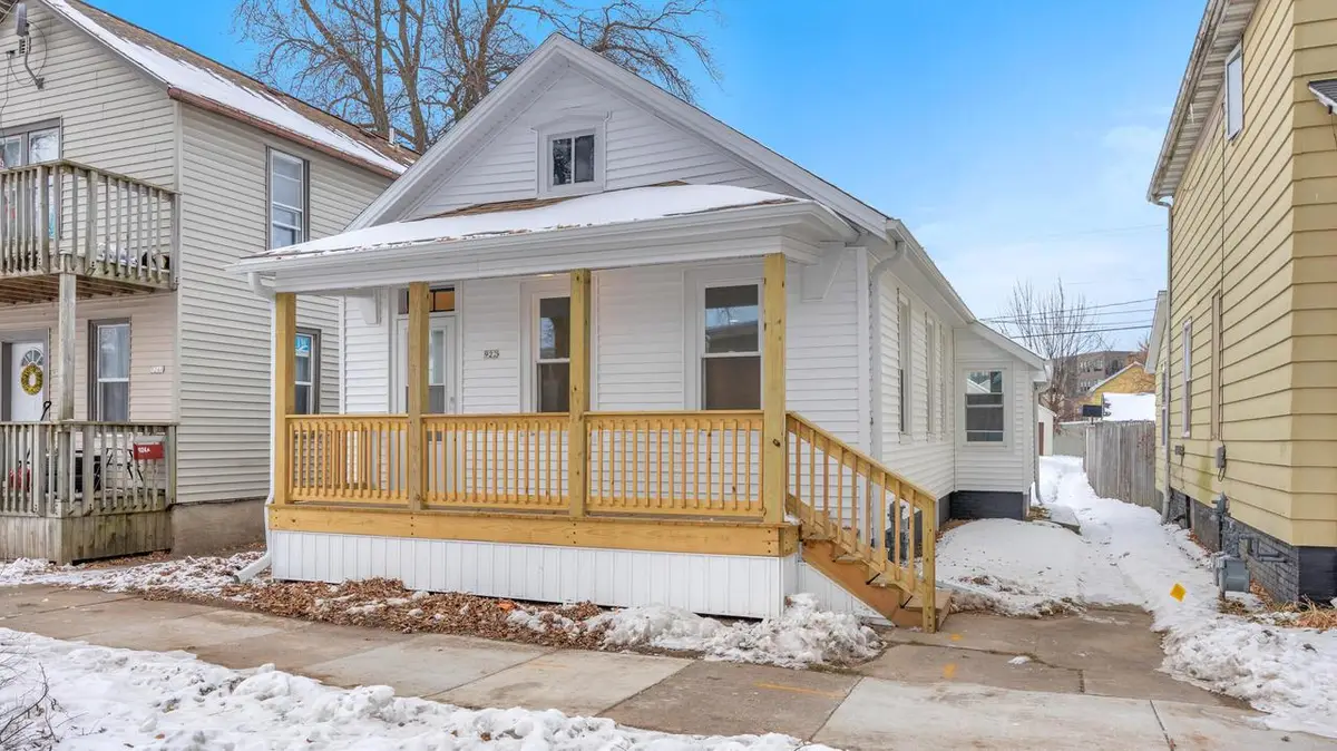 922 Kentucky AVENUE, Sheboygan, WI 53081 - Image #1