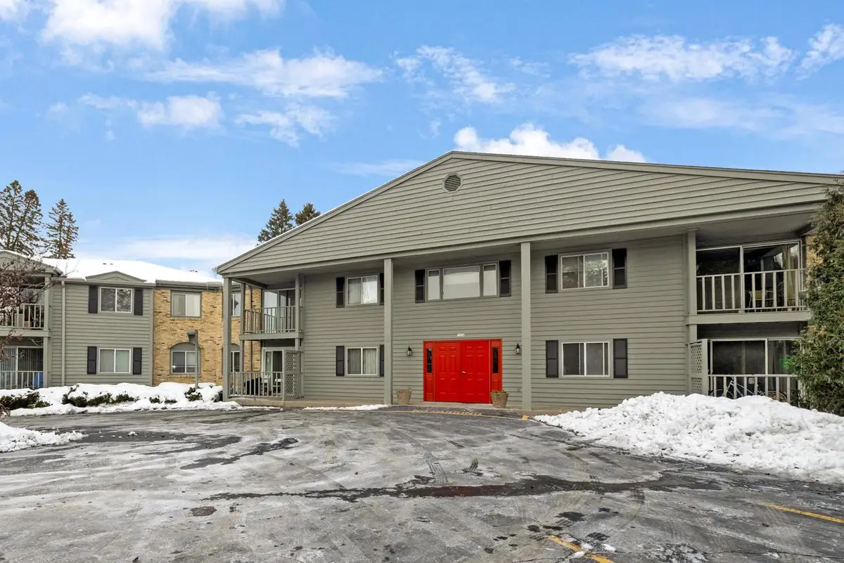 7234 N Green Bay AVENUE #212, Glendale, WI 53209 - #1