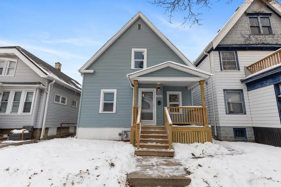 2908 W Clarke STREET, Milwaukee, WI 53210 - #2