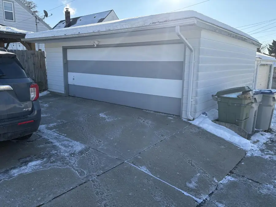 1707 W Wilbur AVENUE, Milwaukee, WI 53221 - #2