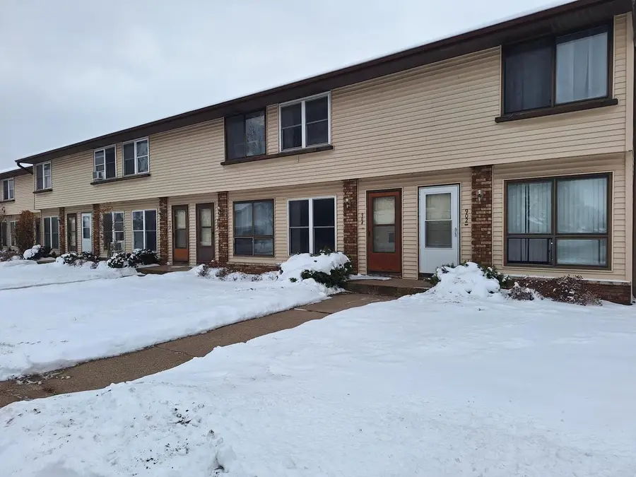 904 12th AVENUE S #904, Onalaska, WI 54650 - Image #2