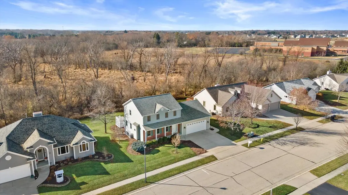 227 Shore CIRCLE, Oconomowoc, WI 53066 - Image #1