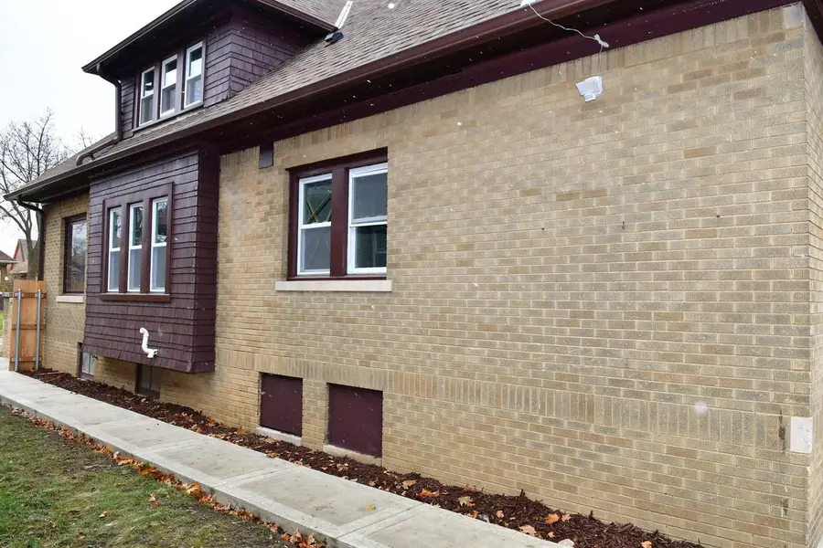 4144 N 14th STREET, Milwaukee, WI 53209 - Image #2