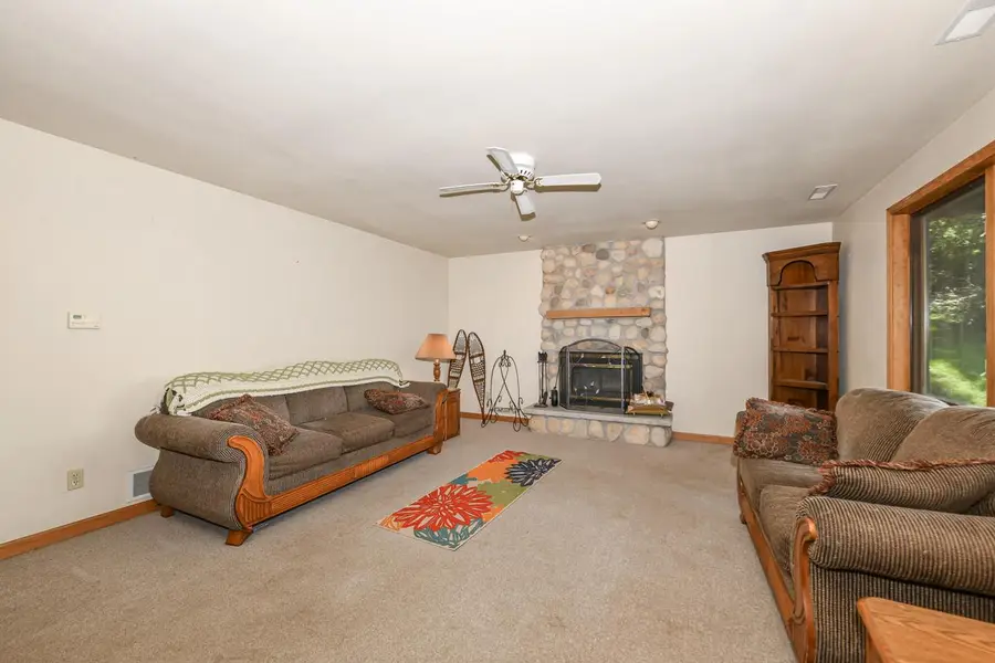 142 Riverside DRIVE, Waterford, WI 53185 - Image #3