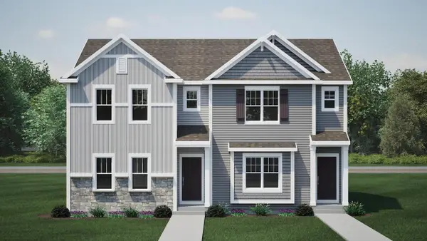 1477 Olde Highlander DRIVE, Oconomowoc, WI 53066