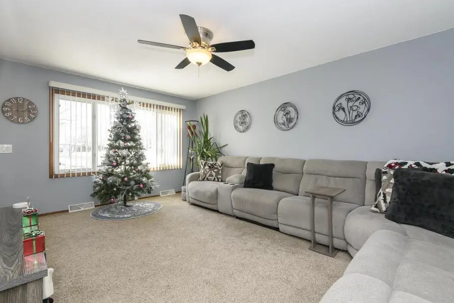 511 Robin STREET, West Bend, WI 53090 - Image #3