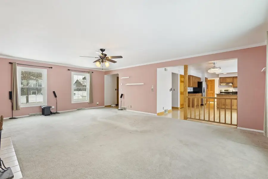 8500 S Parknoll DRIVE, Oak Creek, WI 53154 - Image #3