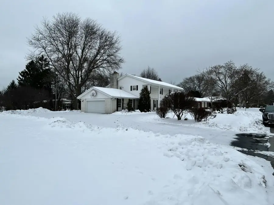 1100 W Duchess COURT, Bayside, WI 53217 - #2