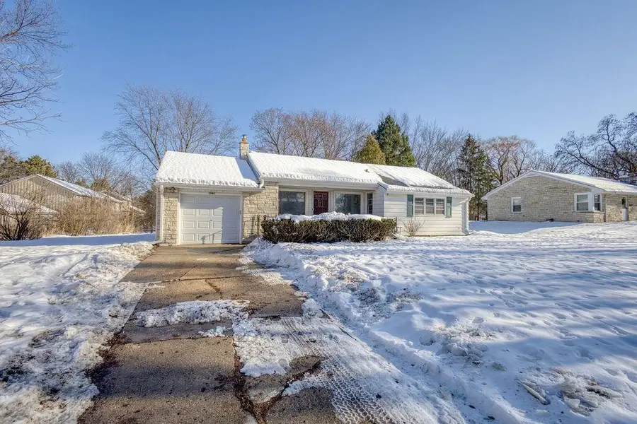 3080 N Brookfield ROAD, Brookfield, WI 53045 - Image #2