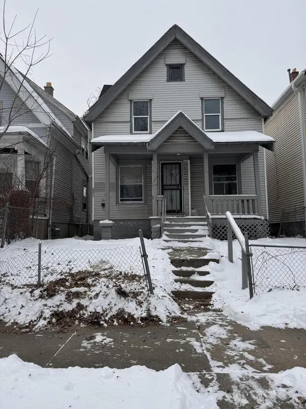 2571 N 34th STREET, Milwaukee, WI 53210