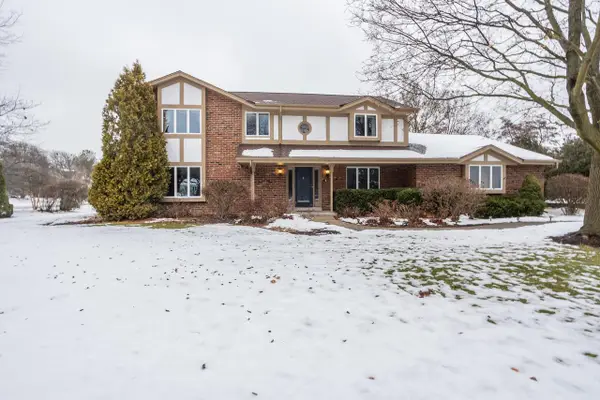 20960 Coventry DRIVE, Brookfield, WI 53045