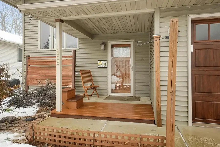 1806 Patricia LANE, Waukesha, WI 53188 - Image #3