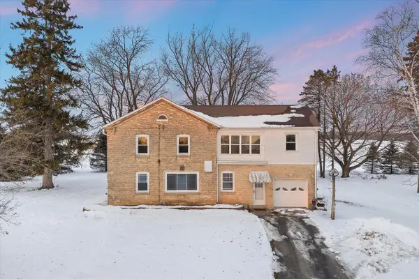 5258 Maple ROAD, West Bend, WI 53095
